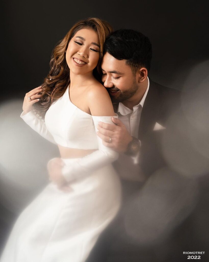 Kiky Saputri Akan Menikah, Tampil Seksi di Foto Prewedding!