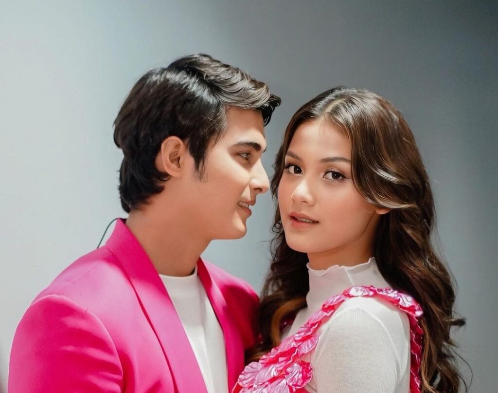 Pacaran, Cinta Brian dan Callista Arum Go Public : Happy Valentine