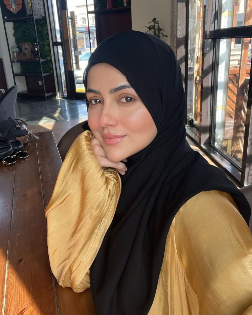 Sana Khan Hengkang dari Bollywood dan Hijrah, Karena Mimpi Kelam Ini