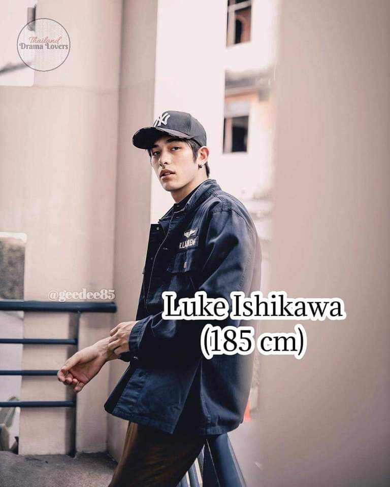 5 Aktor Thailand Tinggi di Atas 180 CM, Perut Six Packs, Bikin Meleleh