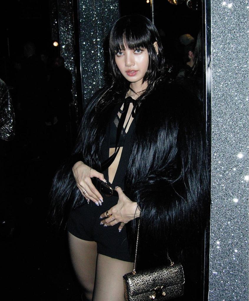 lisa blackpink