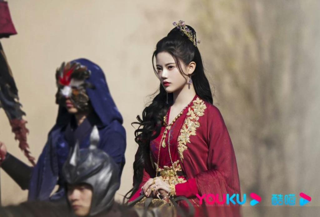 Profil Sun Zhenni: Pemeran Pian Ran di Till the End of the Moon, Siluman Rubah Tercantik