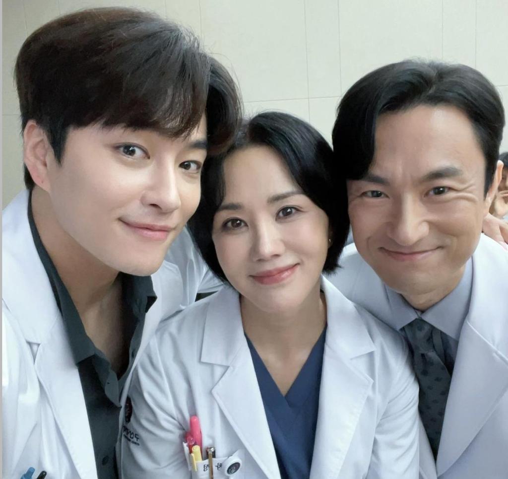 5 Fakta Unik Uhm Jung Hwa, Pemeran Utama Drama Korea Doctor Cha