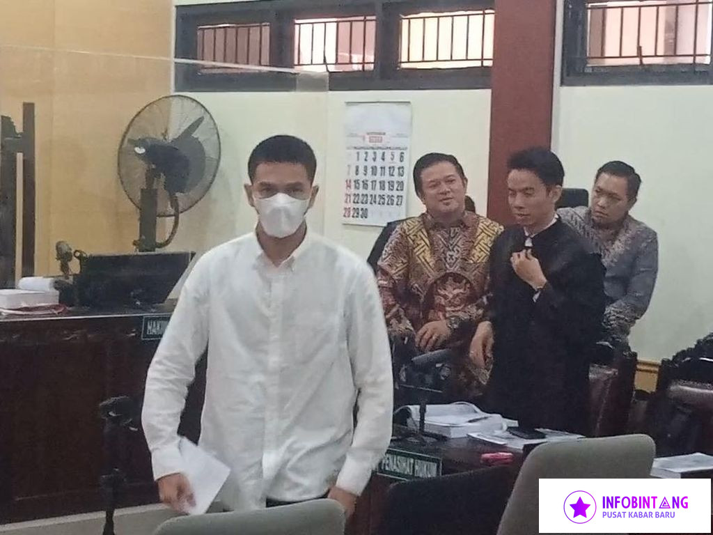 Hakim Cecar Jonathan Frizzy soal Alasan Impor Vape Berisi Etomidate