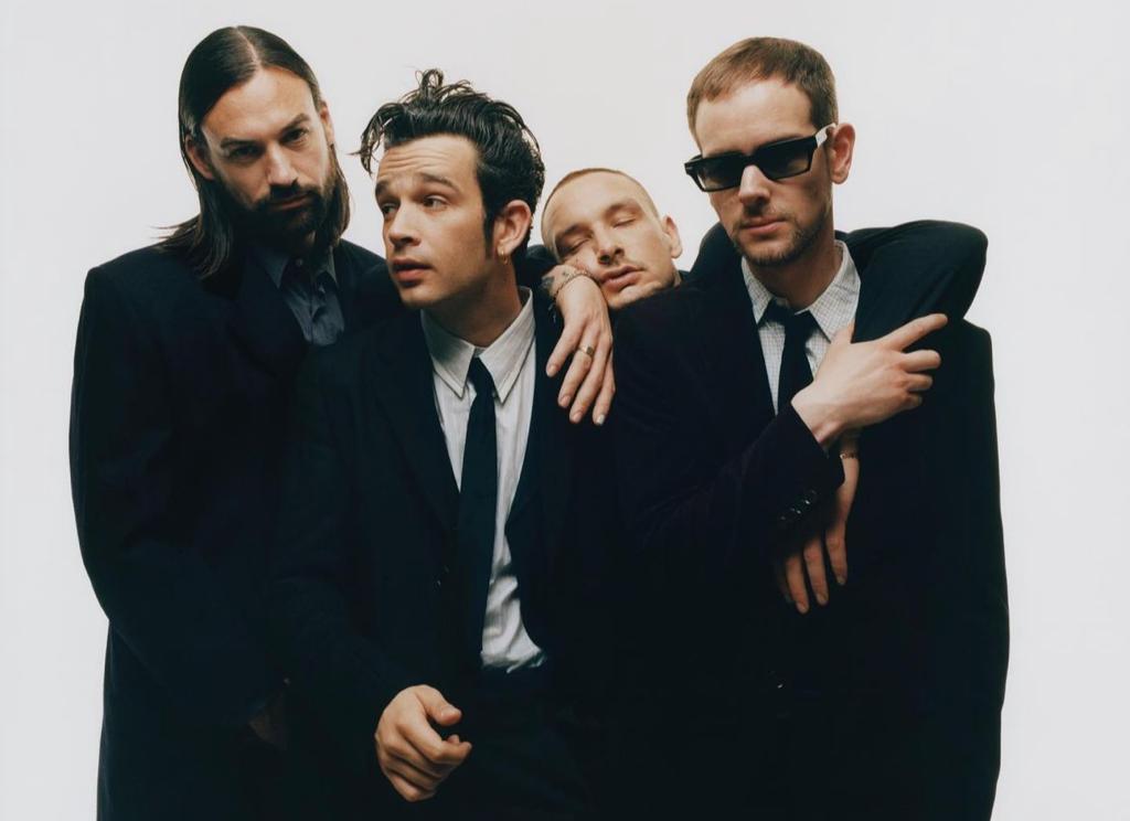 Kenalan Dengan Matty Healy, Vokalis The 1975 yang Dikabarkan Pacar Baru Taylor Swift