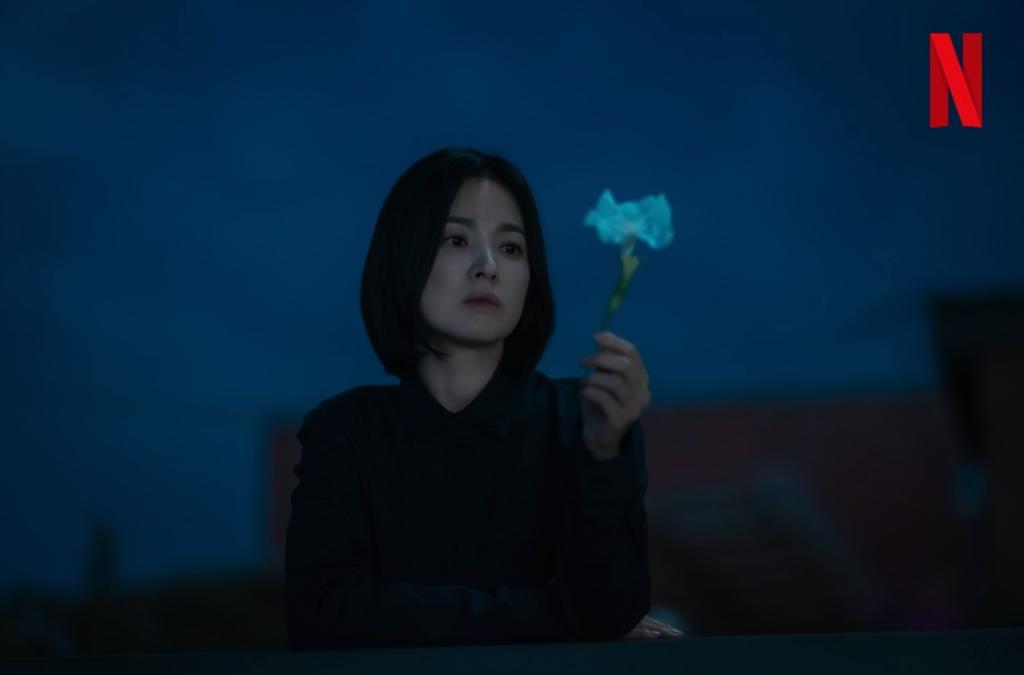 <strong>Sinopsis The Glory Episode 5-8: Song Hye Kyo dan Lee Do Hyun Bersatu Demi Balas Dendam</strong>